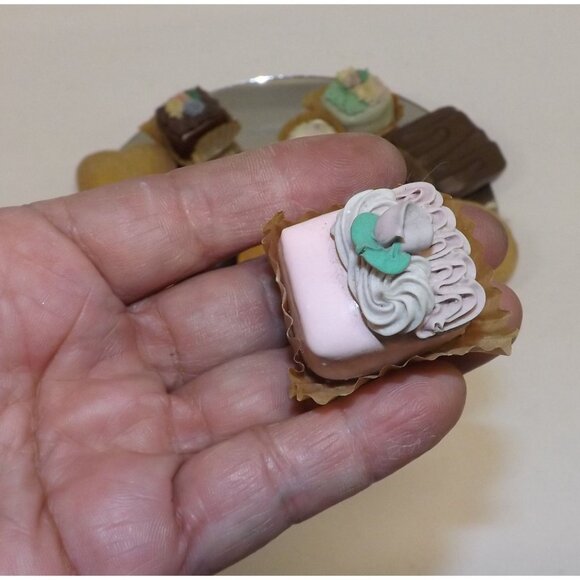Fake Artificial Pastry Petite Fours Cookie Cake Chocolate Display Mirror Base - Picture 8 of 10
